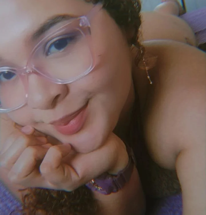 Roxy_Roses' Offline XXX Chat