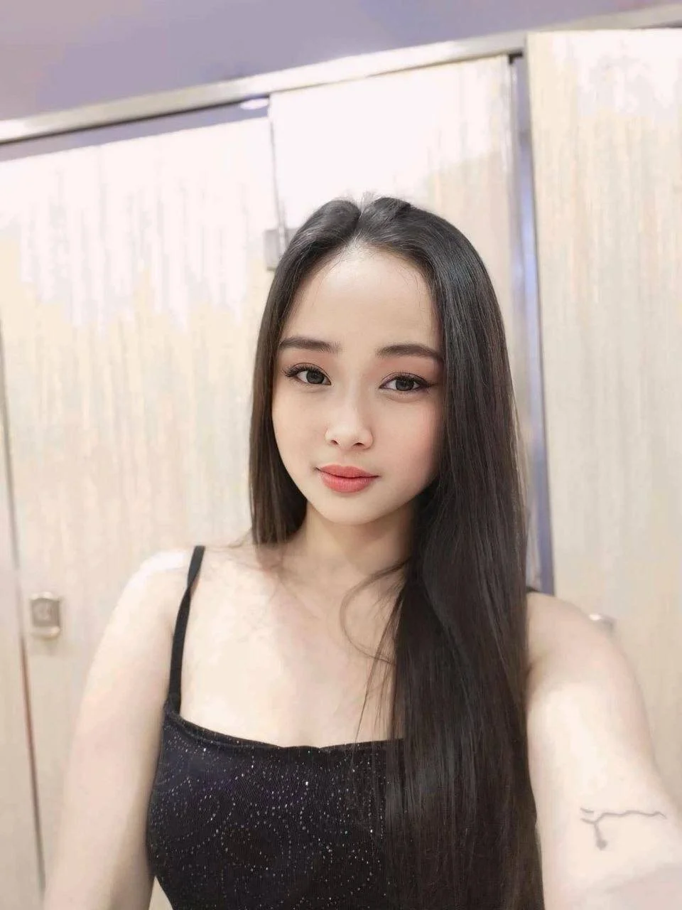 YvonneYounce cover photo