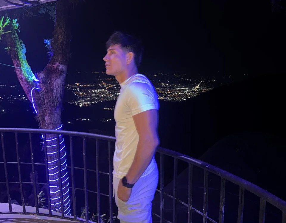 thomas_hot369 오프라인 XXX 채팅