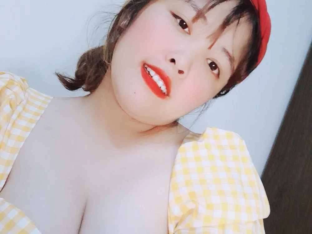 Camy_private9x's Offline XXX Chat