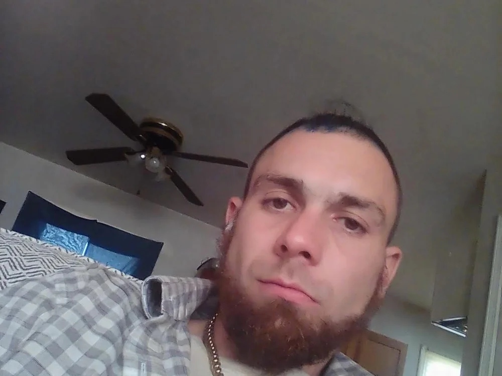 Mikey6969l's Offline Chat Room