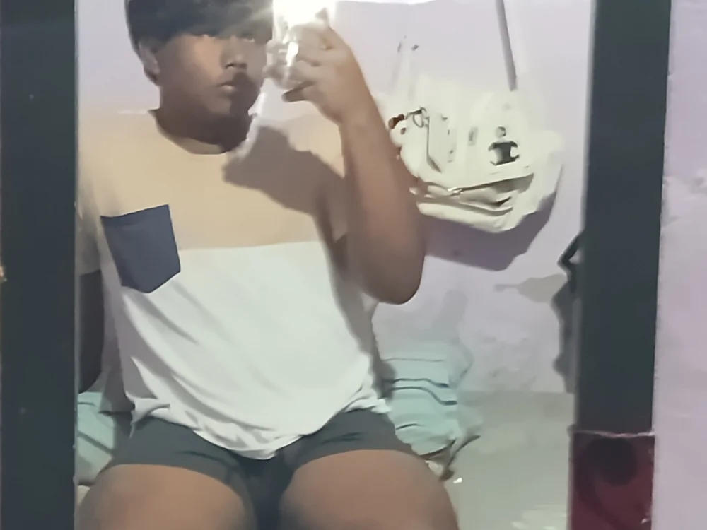 sebasmendez_ Obrolan XXX Offline