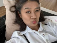 Chat XXX en directo de EliciaMillman