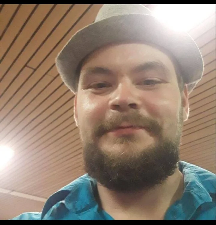 Thompsen1992 offline XXX-chat