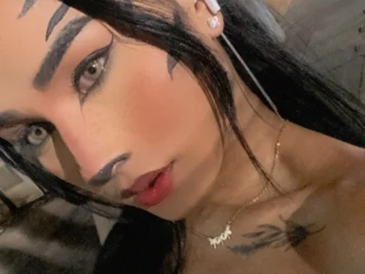 danna_alvarez profile