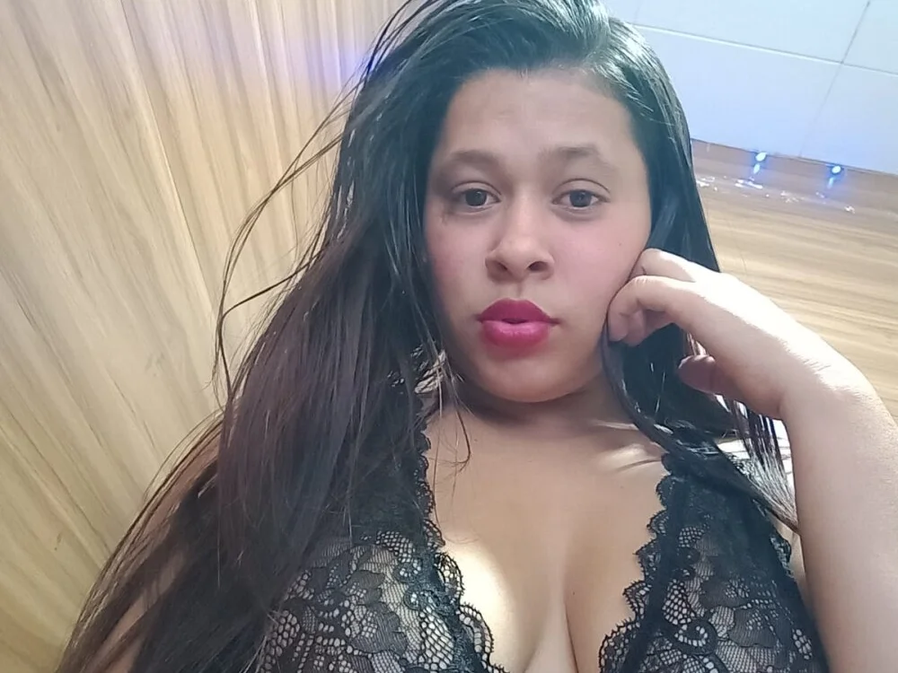 Darcy_Lopez's Offline XXX Chat