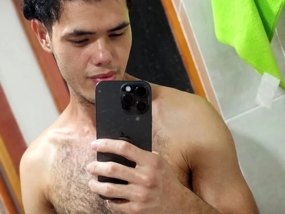 Ethan_Rose Offline XXX Chat