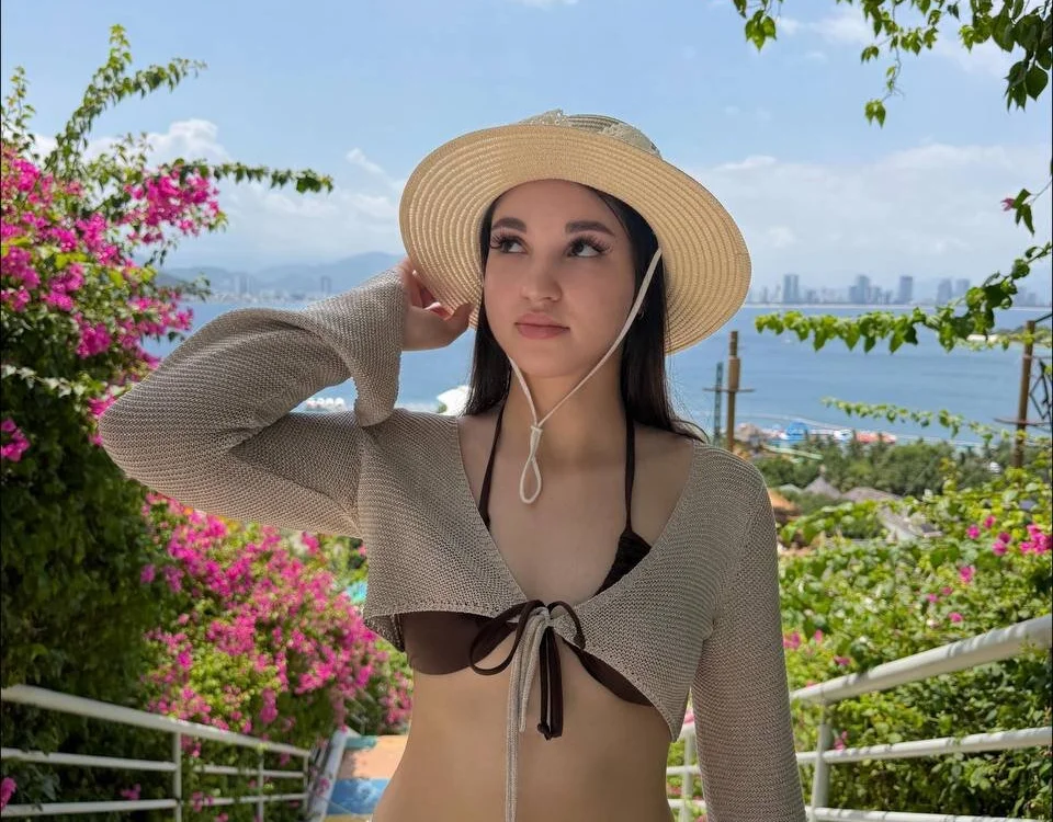 baby_shiftt Adlı Modelin Çevrimdışı XXX Sohbeti