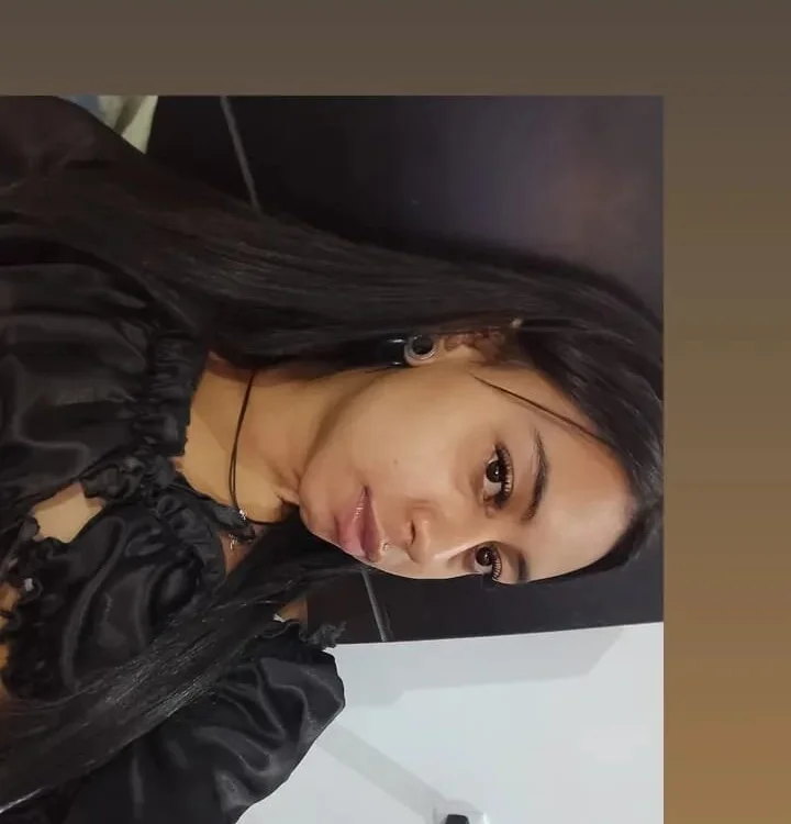 SkinnyLindah Offline XXX-Chat