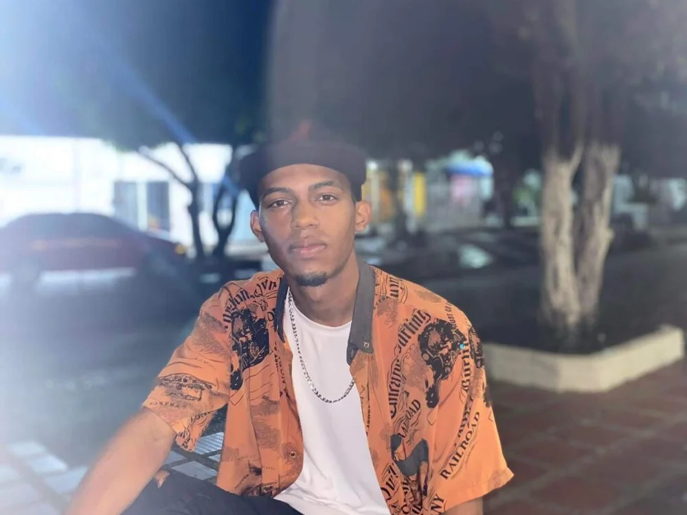 yordi_1010's Offline XXX Chat