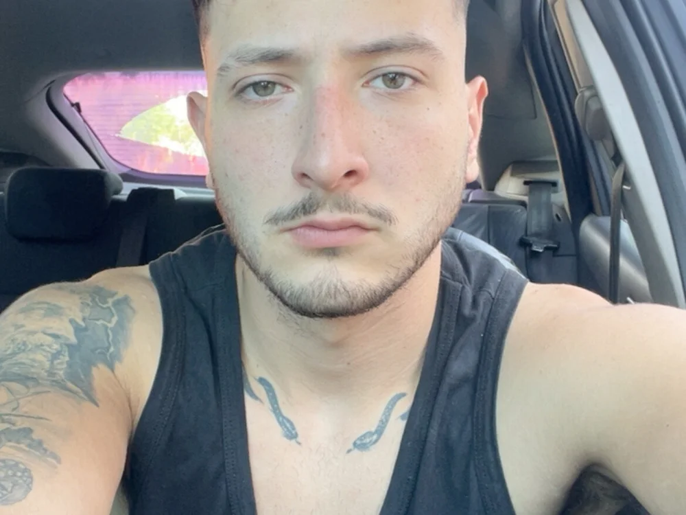 elpolarc1n Offline XXX chat