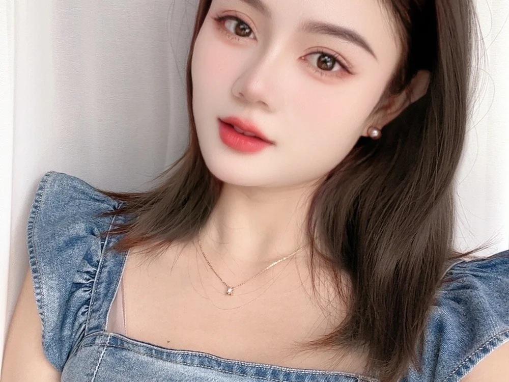 Bernice-Job's Offline XXX Chat