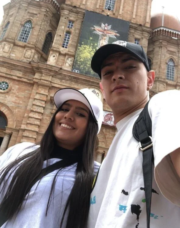 DAVID_VICTORIAA Offline XXX-Chat