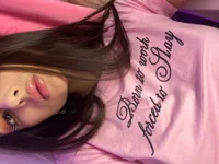 Holypinkie's webcam live show