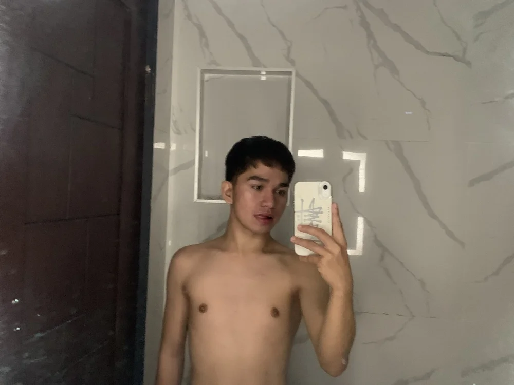 Midnight_Snack69 離線 XXX 聊天