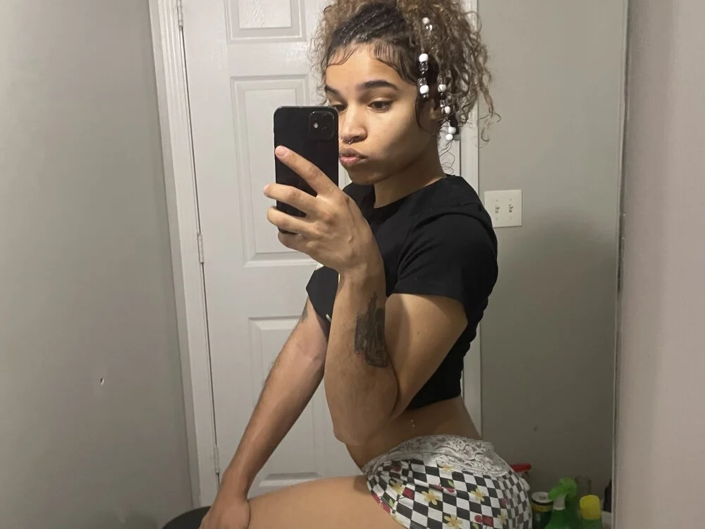 1prettygem – Offline XXX chat