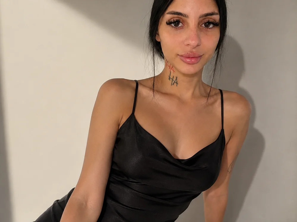 NoraBastille's Offline XXX Chat