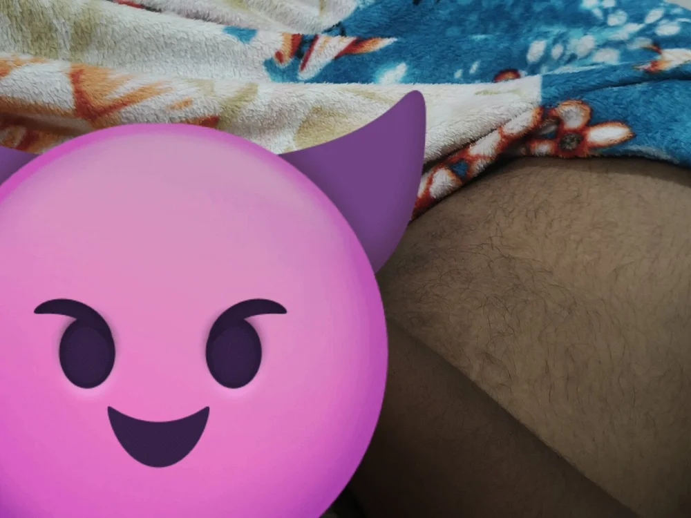 Rock4431 অফলাইন XXX চ্যাট