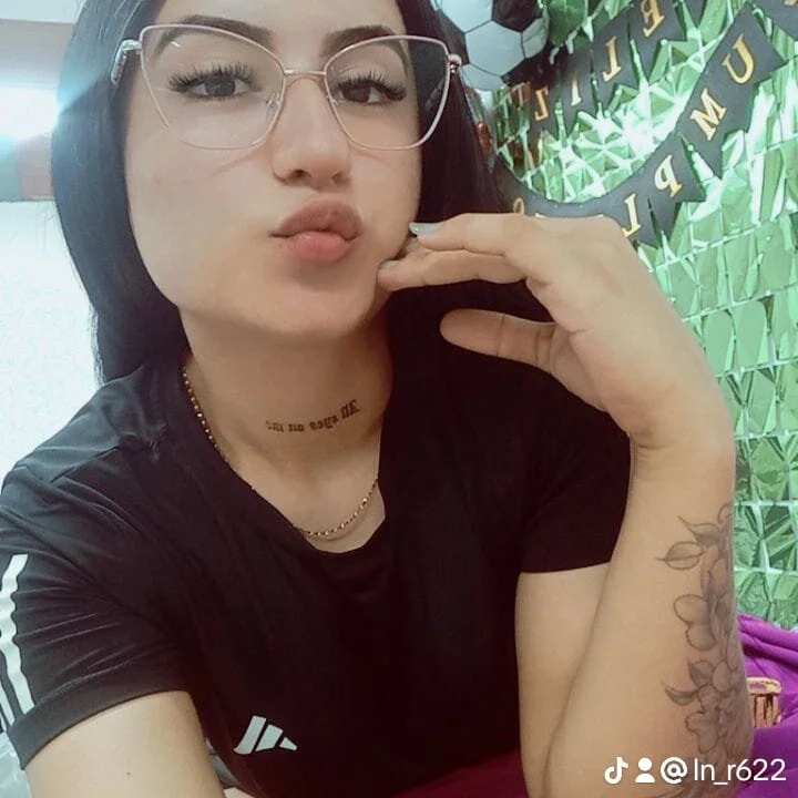 Chat XXX offline de MelanyHolsen