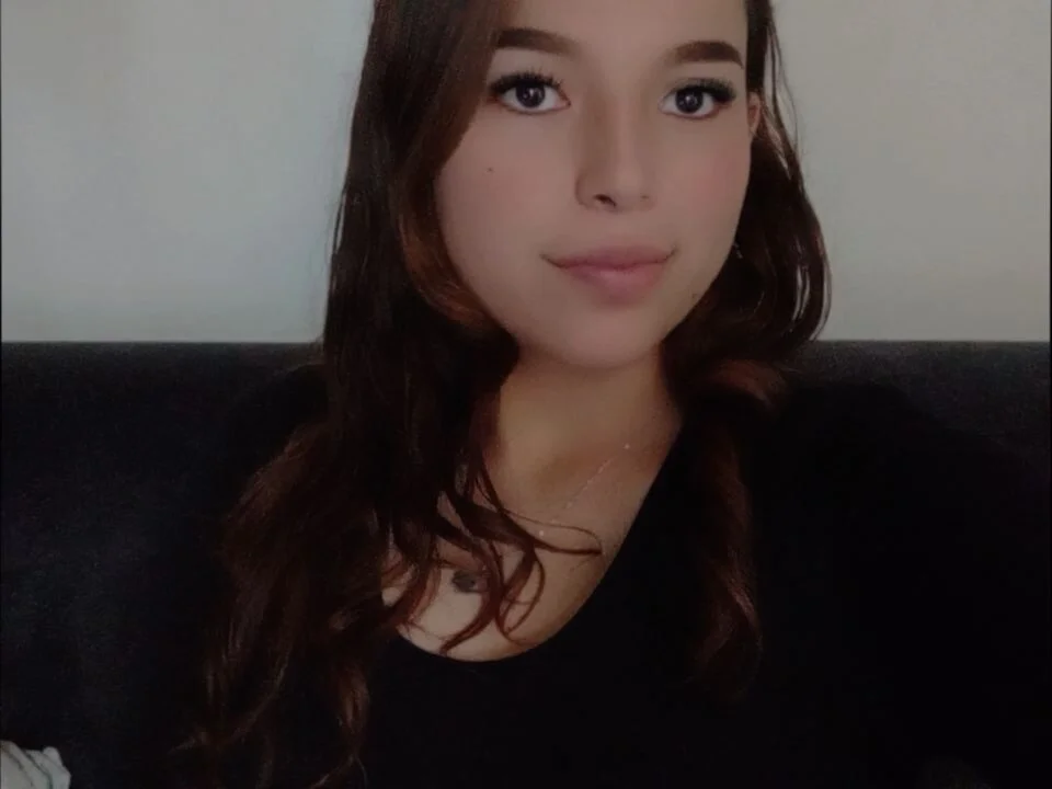 bella__girl's Offline XXX Chat