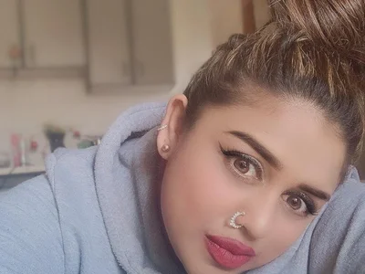 indianishkq7 Offline XXX-chat