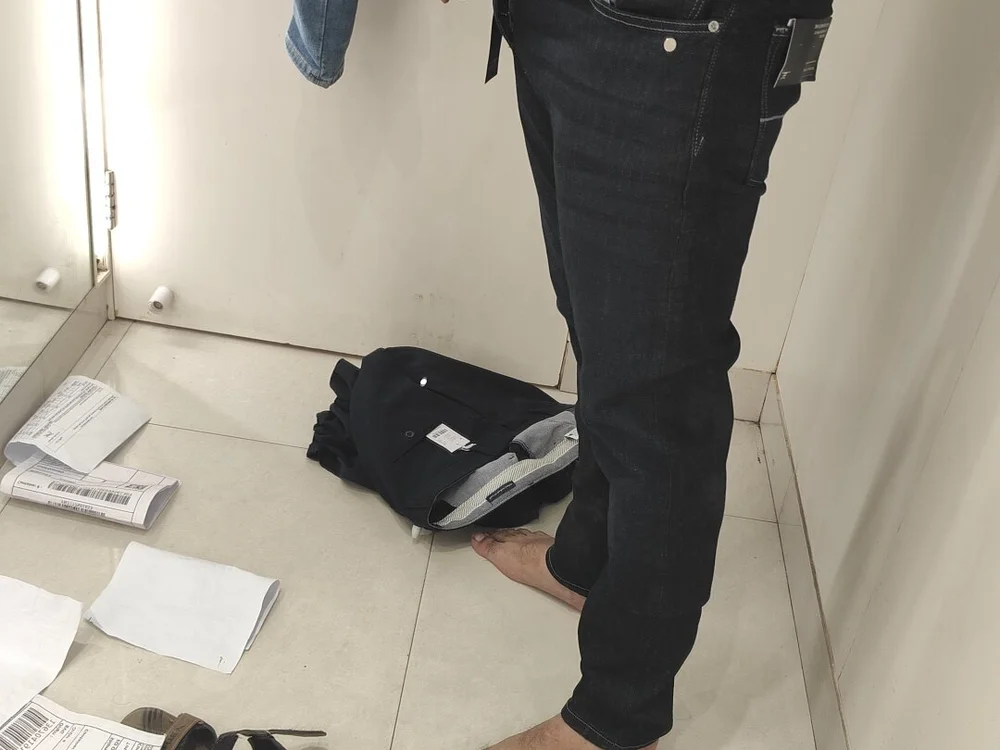 IndianM5823's Offline XXX Chat