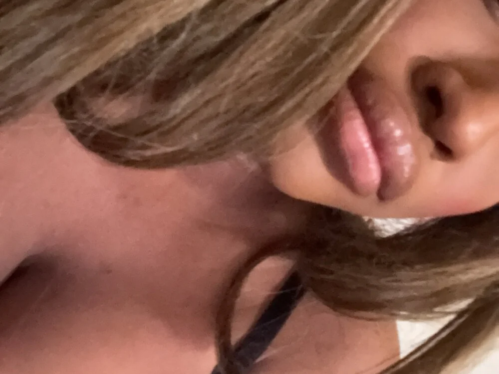 icedcoffeex Offline XXX-Chat