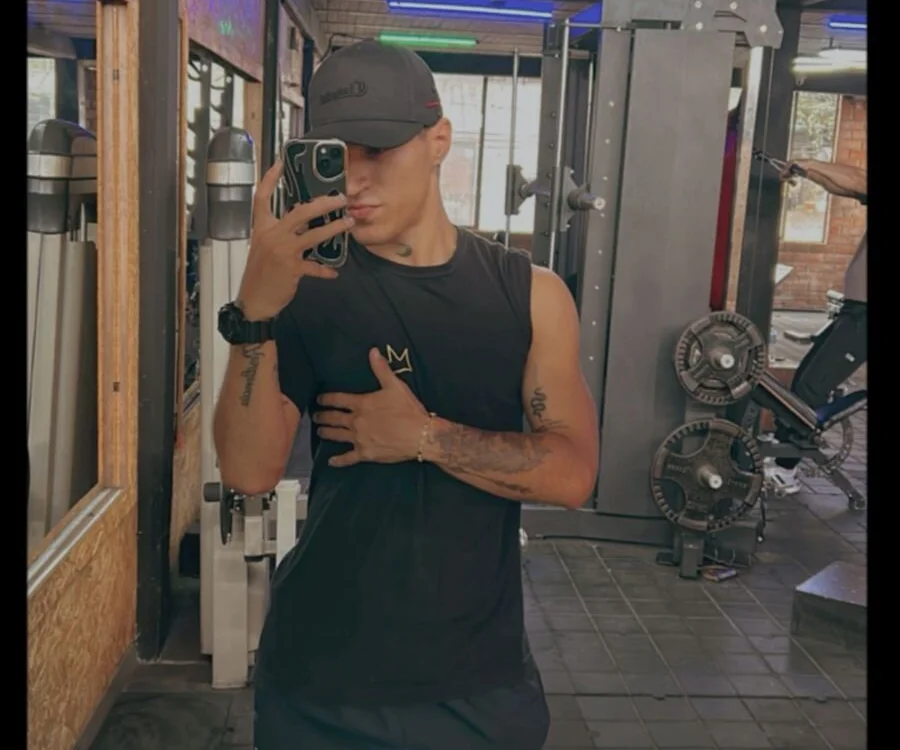 dantefriore_ Offline XXX-Chat