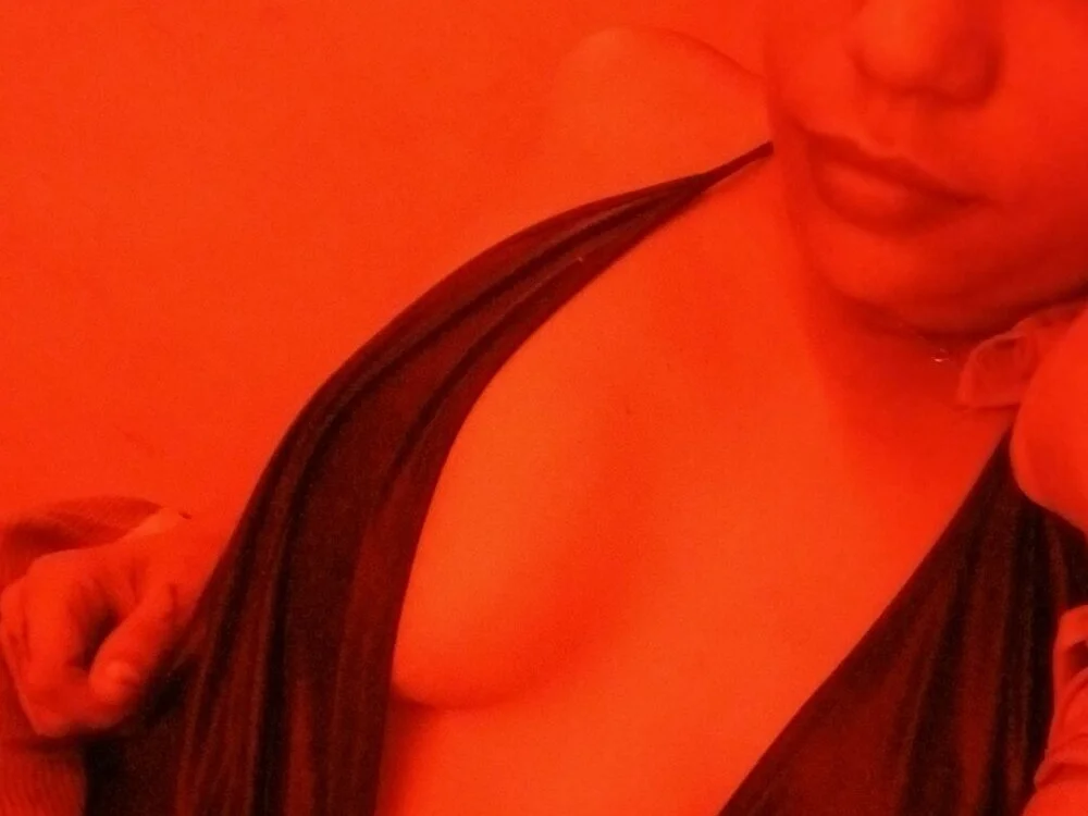 conejitalove94's Offline XXX Chat