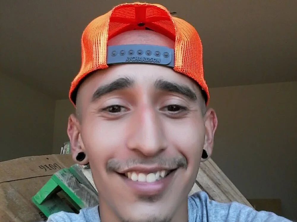 Texasmade187's Offline XXX Chat