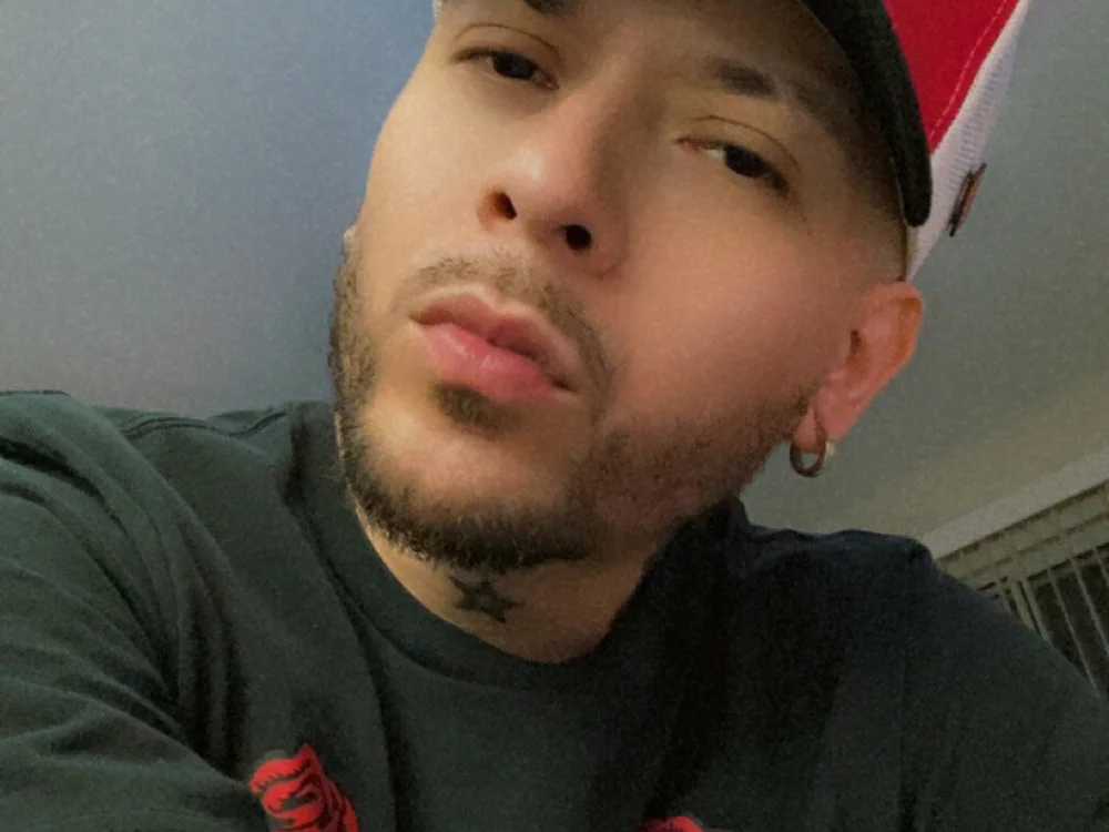 Chicago2517's Offline Chat Room