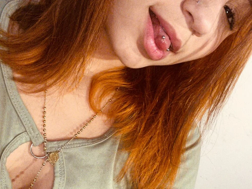 Nina_Laurent: офлайн-секс-чат