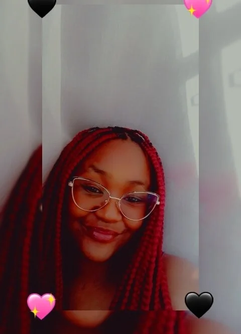 Miss_Peaches' Offline XXX Chat