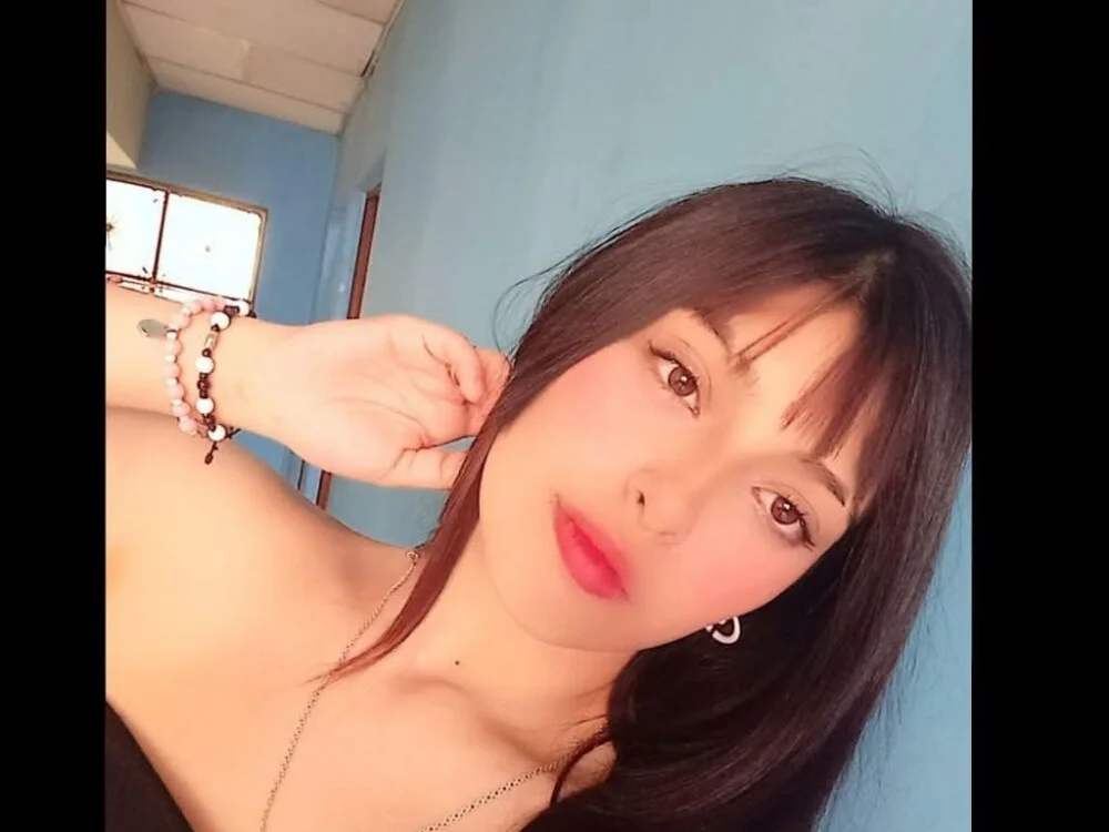 Maddy_Rousse: συνομιλία ΧΧΧ εκτός σύνδεσης