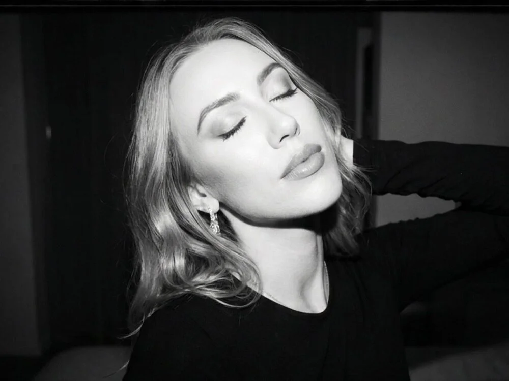 LunaAlya Obrolan Langsung XXX