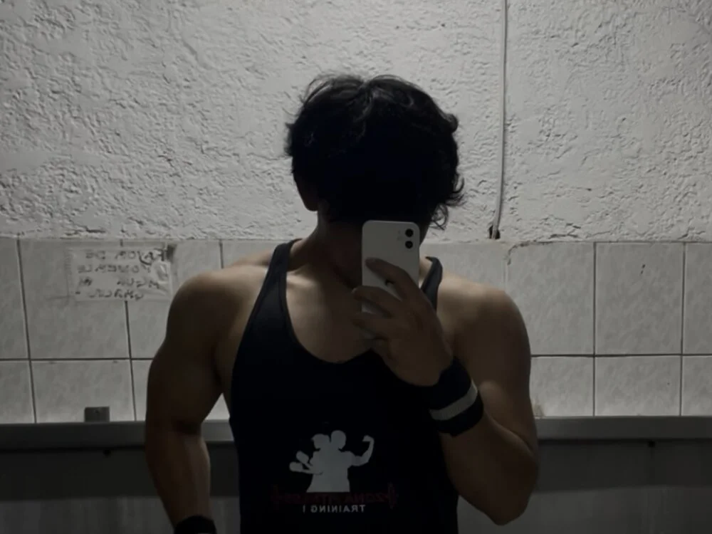 l01alexis Chat XXX offline