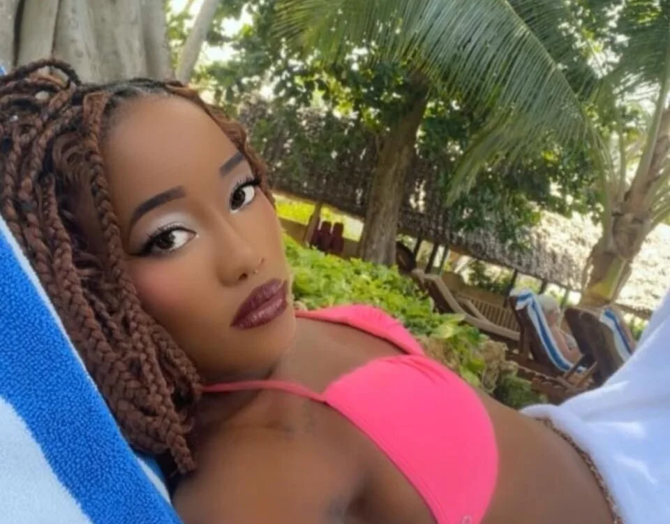 Offline XXX chat modela Riel8888