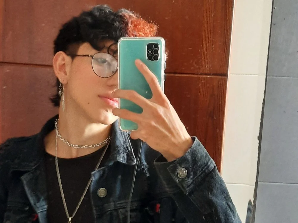 andy_parkert offline XXX-chat