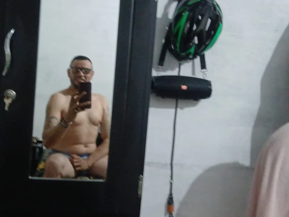08total's Offline Chat Room
