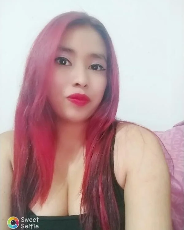 Cutte_Salome's Offline Chat Room
