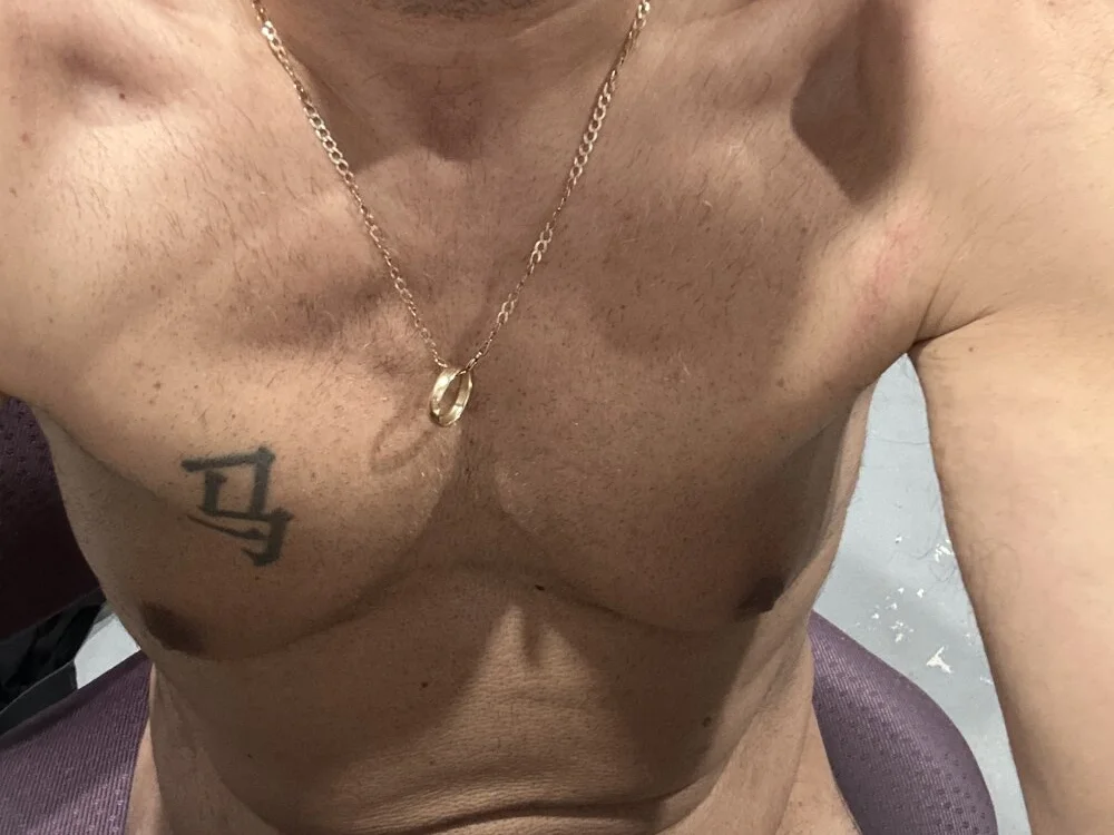 frankyjones8989: συνομιλία ΧΧΧ εκτός σύνδεσης