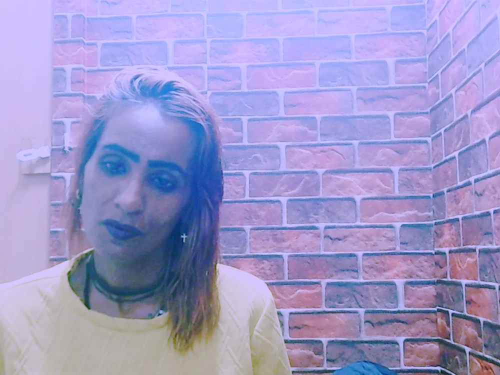 Alanadelray21 offline XXX-chat