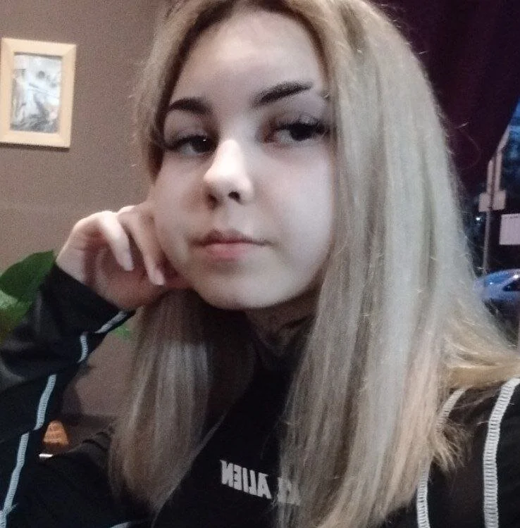 L1tlleQueen's Offline Chat Room