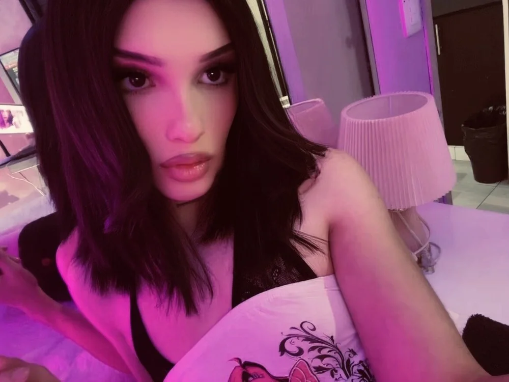 Czat XXX offline – Cattleya_White_ll