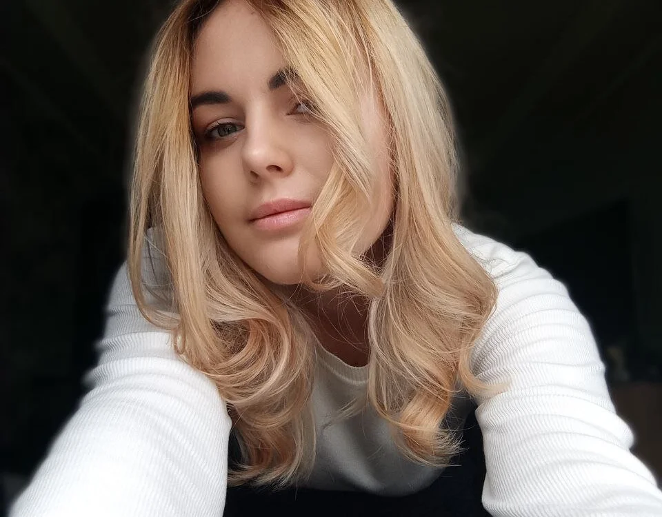 Kate_Terner's Offline Chat Room