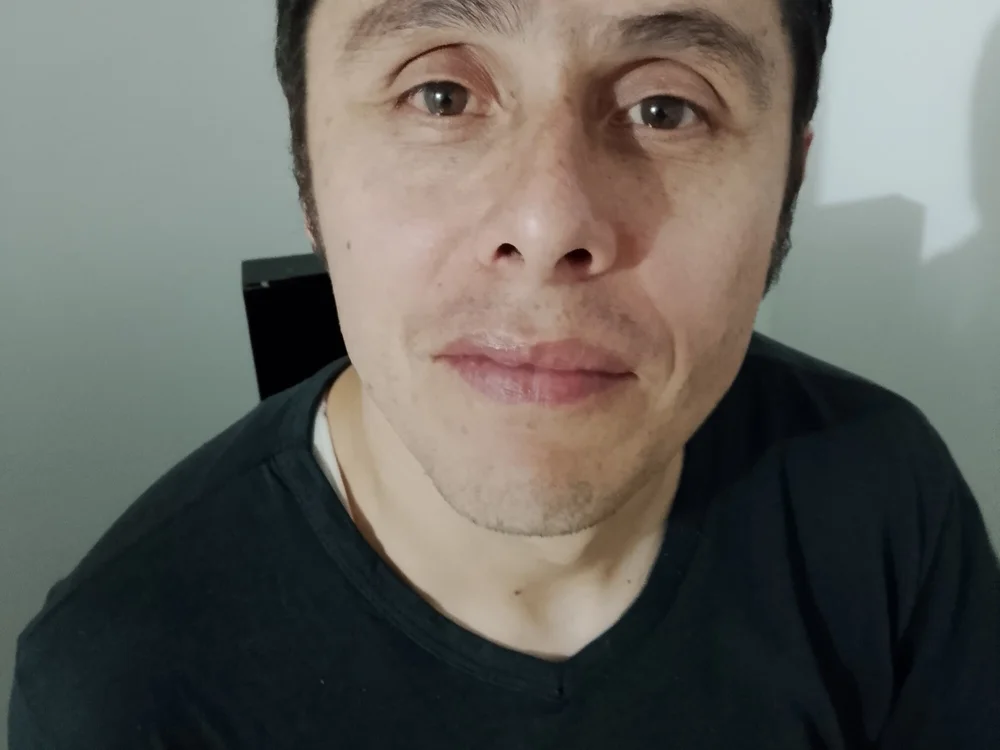 Cristofer_shiny offline chatrum