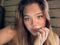 yourhotwild_bella cover photo