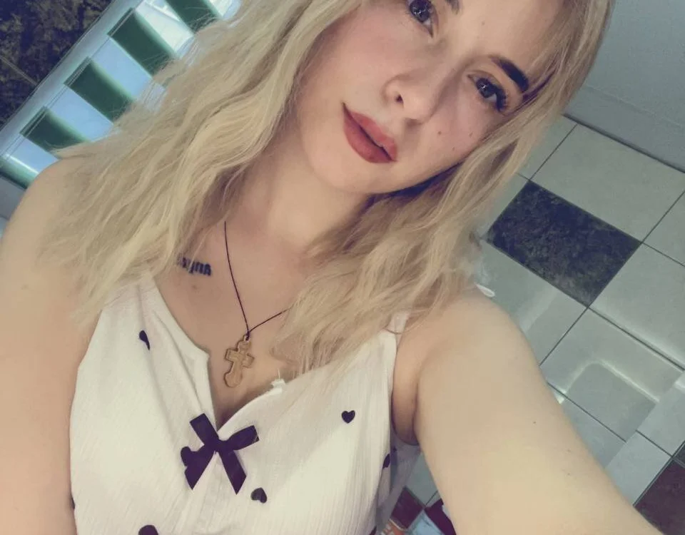 _Baby_Sweeet_'s Offline Chat Room