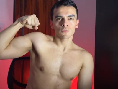 Maxx_Lancaster Offline XXX-Chat