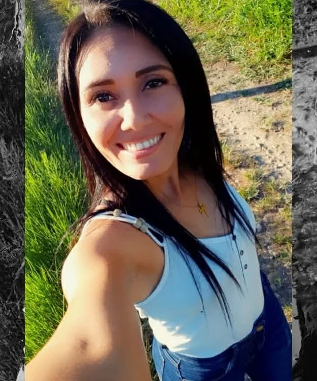 angelainparis28's Offline XXX Chat